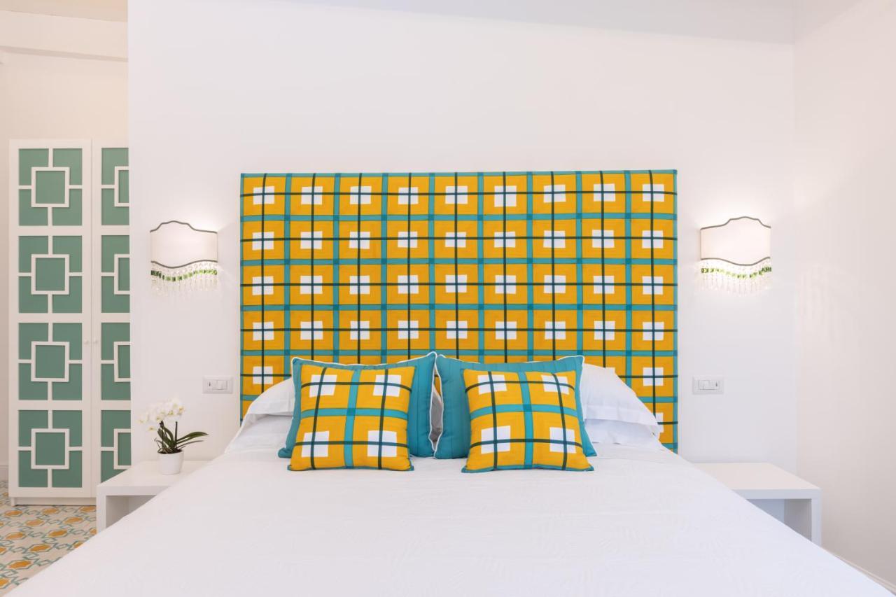 Villa Veronica Luxury Suite In Amalfi Coast Piano di Sorrento Luaran gambar