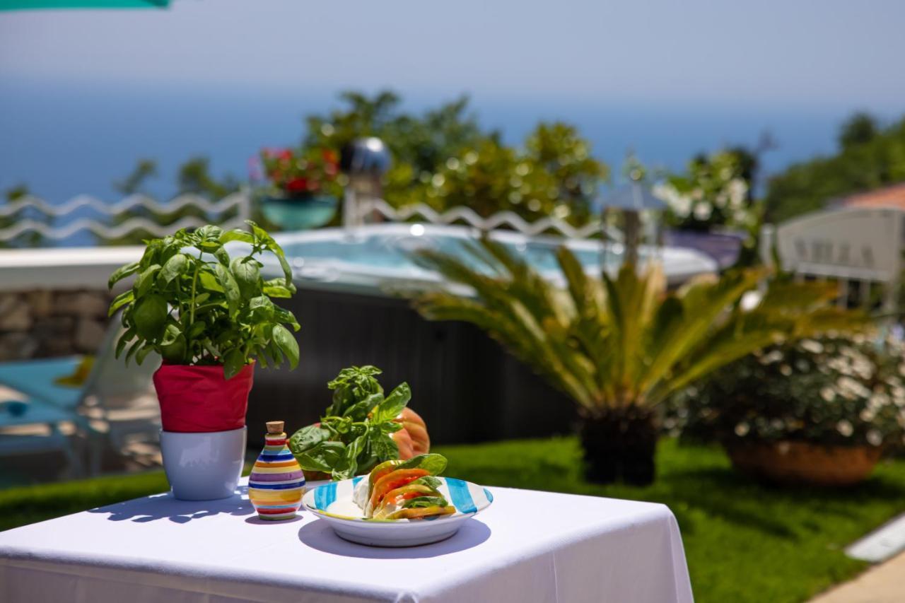 Villa Veronica Luxury Suite In Amalfi Coast Piano di Sorrento Luaran gambar