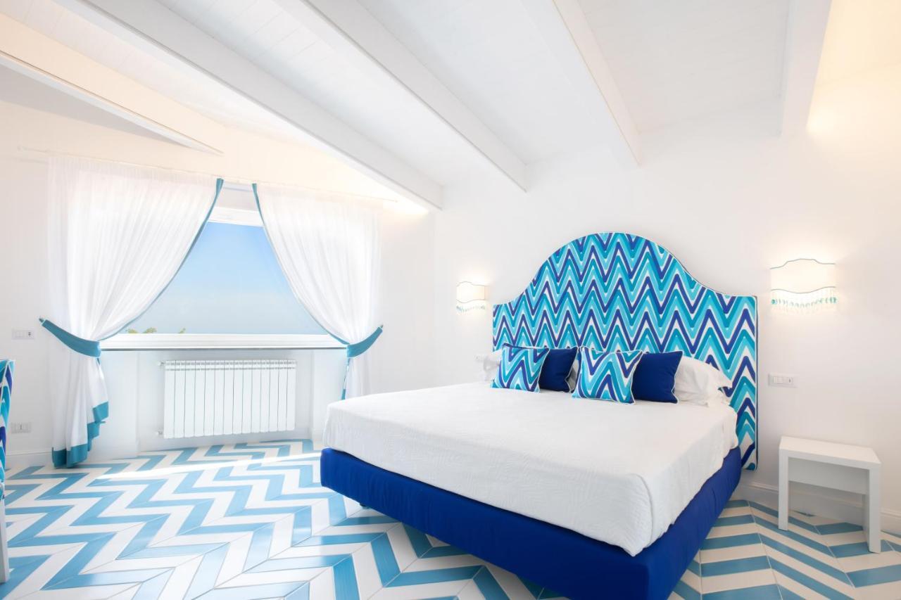 Villa Veronica Luxury Suite In Amalfi Coast Piano di Sorrento Luaran gambar