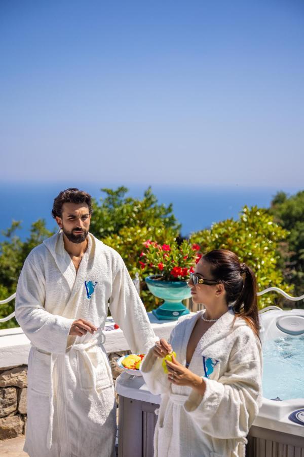 Villa Veronica Luxury Suite In Amalfi Coast Piano di Sorrento Luaran gambar